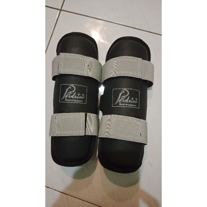 Deker Silat/Deker Tulang Kering / Deker Kaki