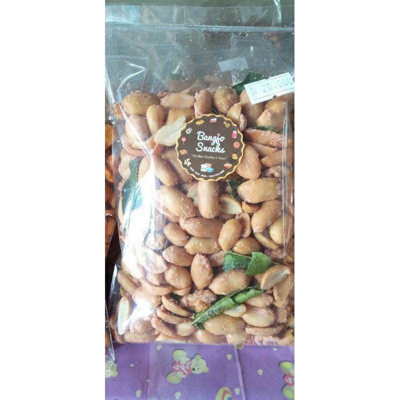 

Kacang Bangkok Pedas/ Kacang Bumbu Daun Jeruk