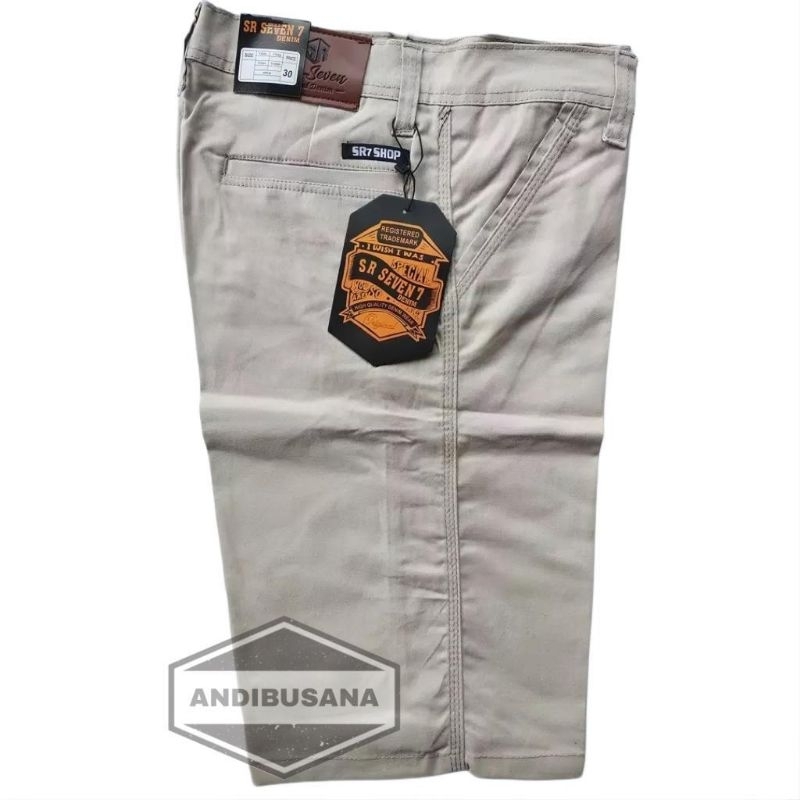 Celana Pendek Pria Chino Premium Jumbo Bige Size Bahan Melar Elastis