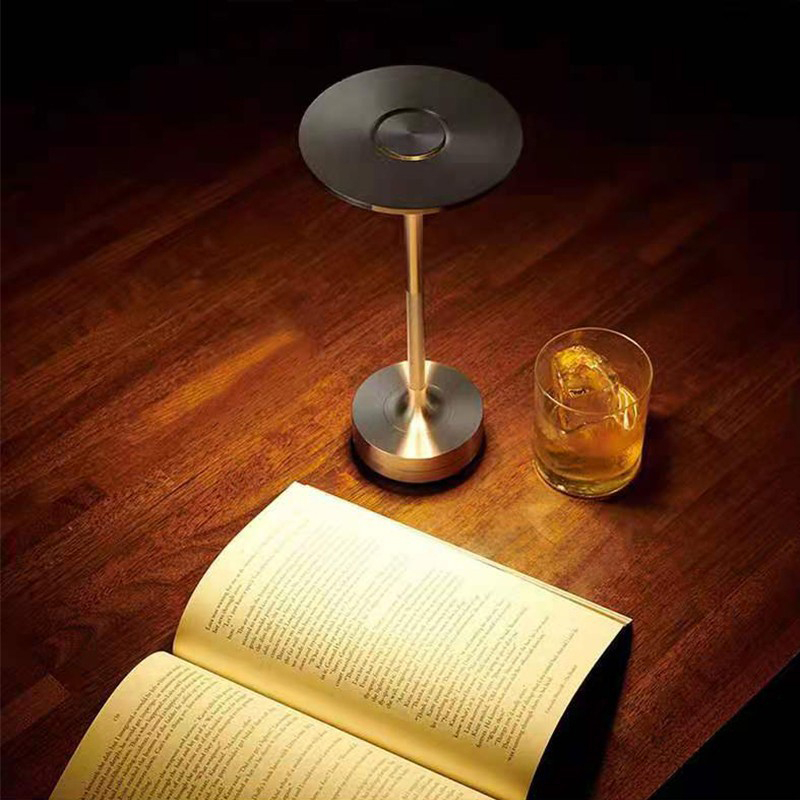 Lampu Meja Hias Desk Lamp Restaurant Bar USB 3 in 1 Color Rechargeable