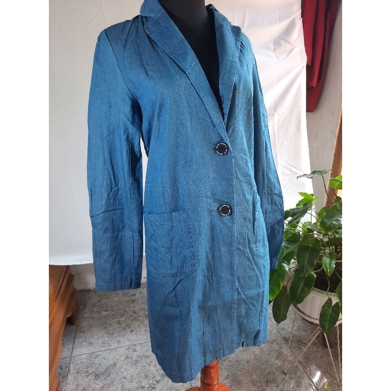 Blazer second branded