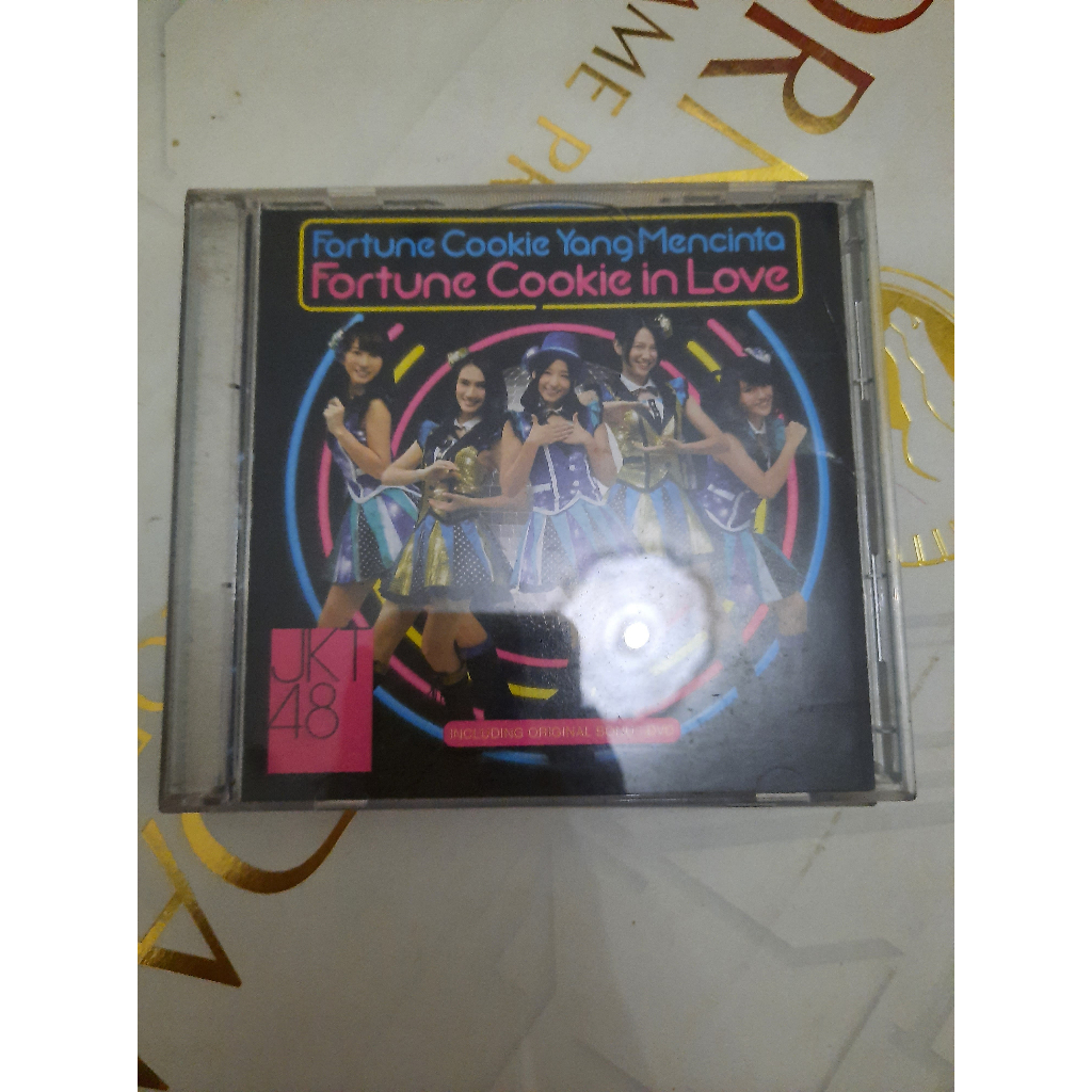 CD/DVD JKT48 fortune cookie in love