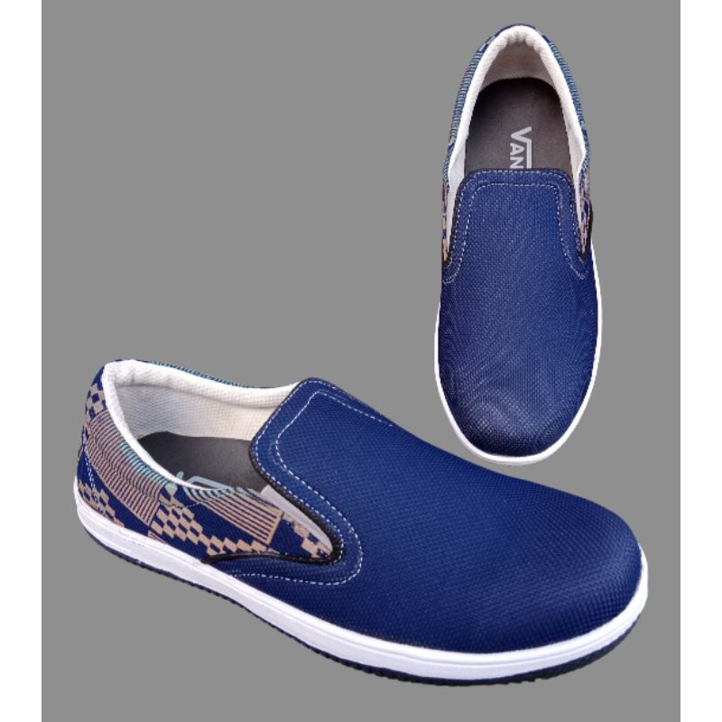 PROMO .. SEPATU SLIP ON BLUE - SEPATU PRIA - SEPATU SNEAKERS  - SEPATU SEKOLAH - SEPATU KEREN - SEPATU CASUAL