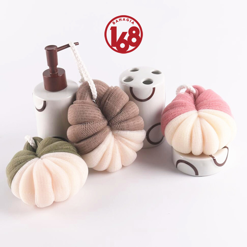Super Soft Shower Puff Bath Ball / sponge shower