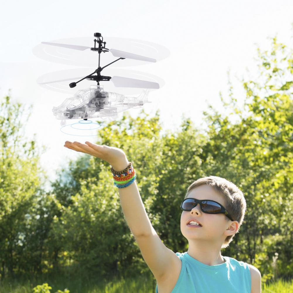 Mainan Anak Helikopter LED Dengan Remote Control Sensor Tangan