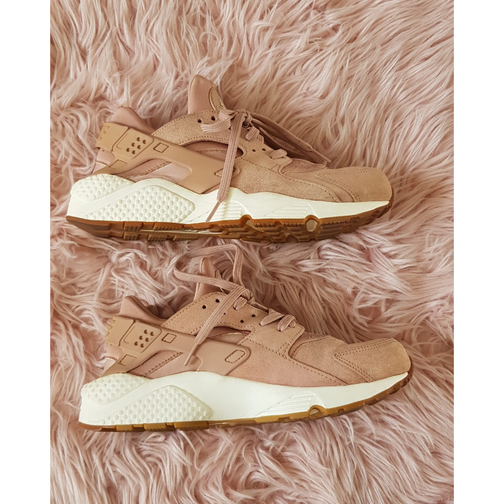 Sepatu pink Nike air second Huarache run