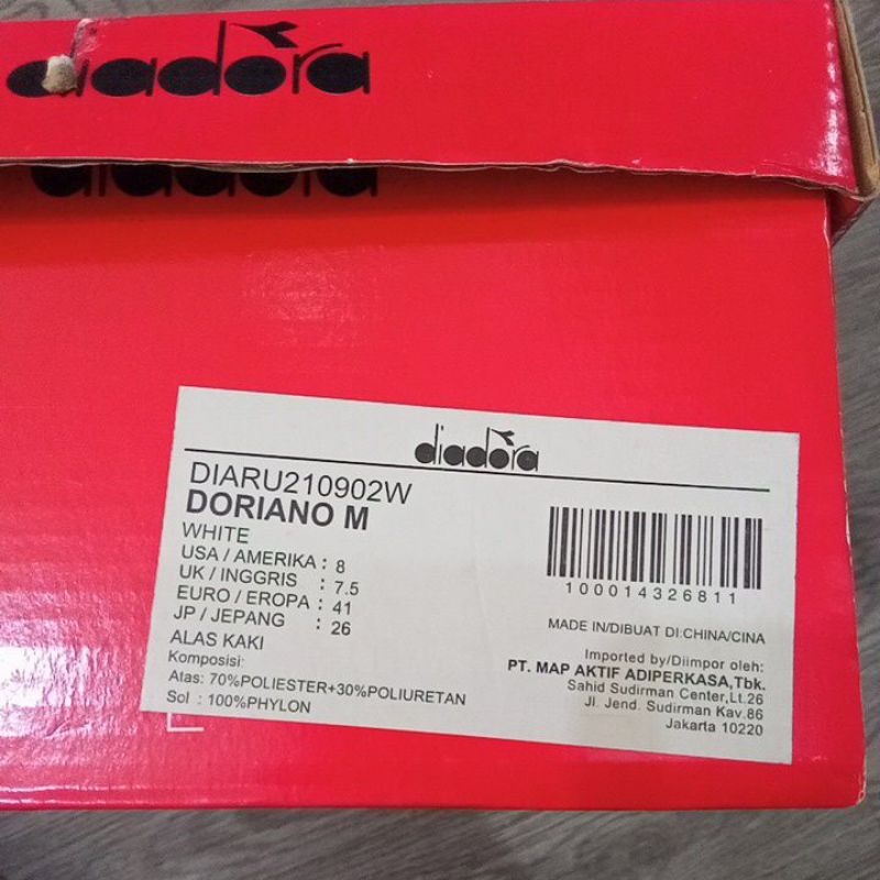 sepatu diadora Doriano M