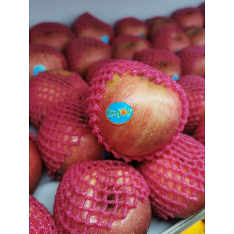 

Buah Apel Fuji Krenyes enak