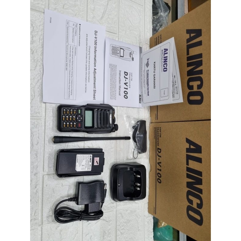 HT ALINCO DJ-V100 VHF SINGELBAND 8WAT ALINCO DJ V100 V100