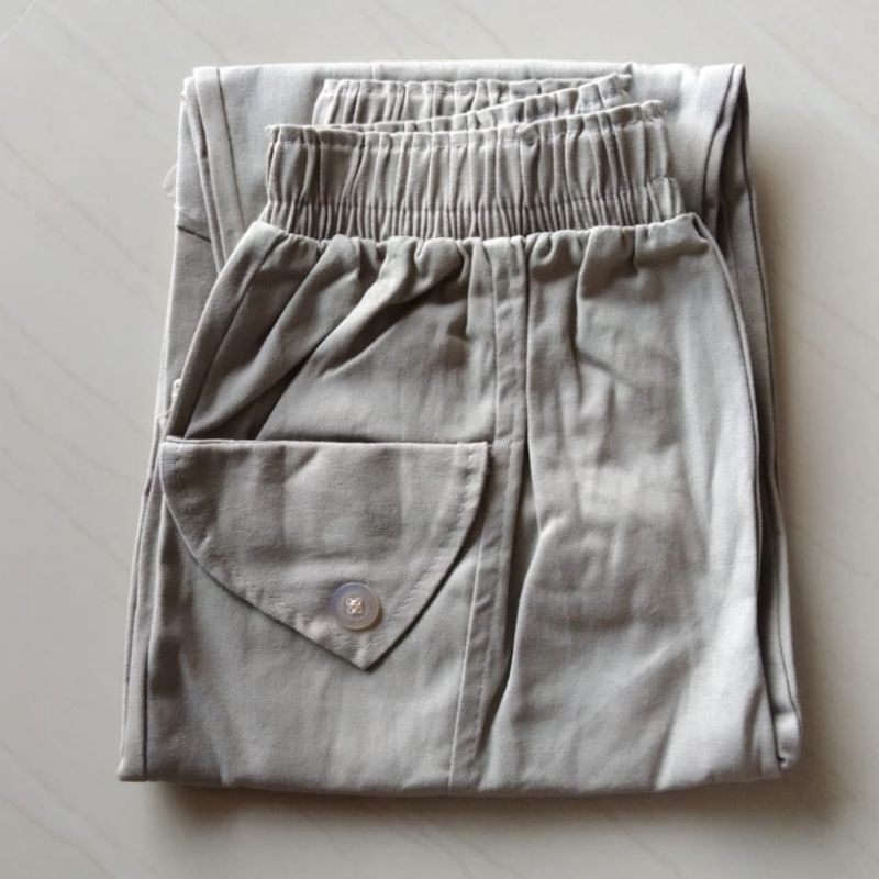 CELANA BEGGY 7/9,,CELANA KEKINIAN//CELANA BEGGY PANT//CELANA TWILL ORIGINAL