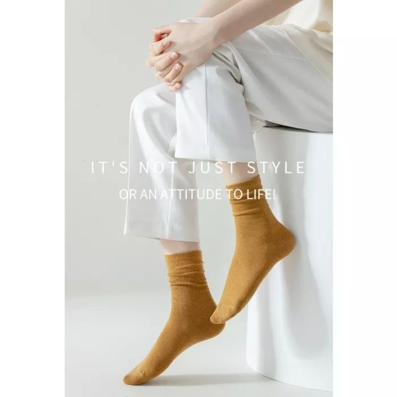 KOREAN SOCKS POLOS / KAOSKAKI KOREA POLOS WOMAN