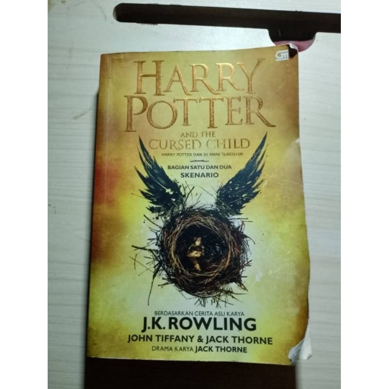 

*BEKAS* Harry Potter and The Cursed Child (Harry Potter dan Si Anak Terkutuk) J.K. Rowling