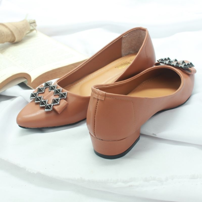 Andas Andis - Insole Sepatu Flatshoes Wanita Ganjalan Tumit