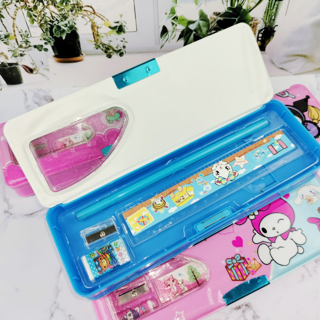 Kotak Pensil Magnet SANRIO Spesial Edition / Tempat Pensil Sanrio CUTE 2 Sekat ada kerikan nya ready 3 Variant Pink Biru Ungu Kualitas Terbaik bisa Grosir dan COD