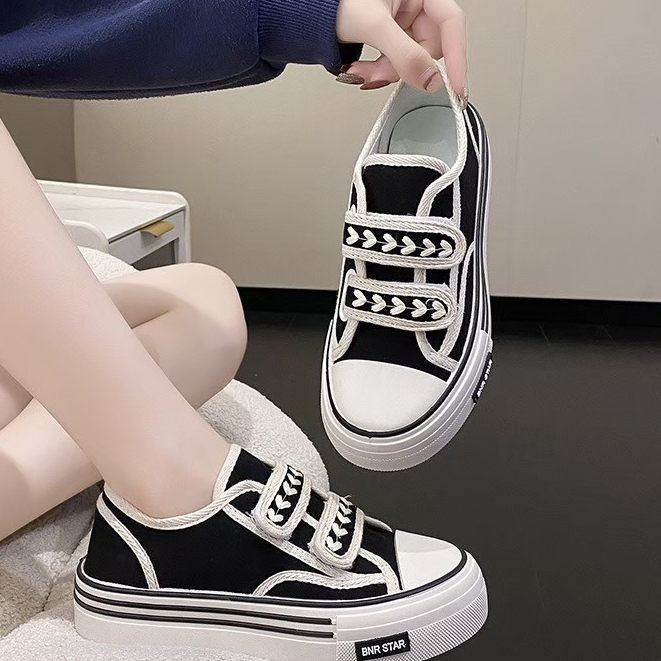 AVANCEID KOLEKSI CANVAS Sepatu Sneakers Wanita Sekolah Kerja Hitam Import