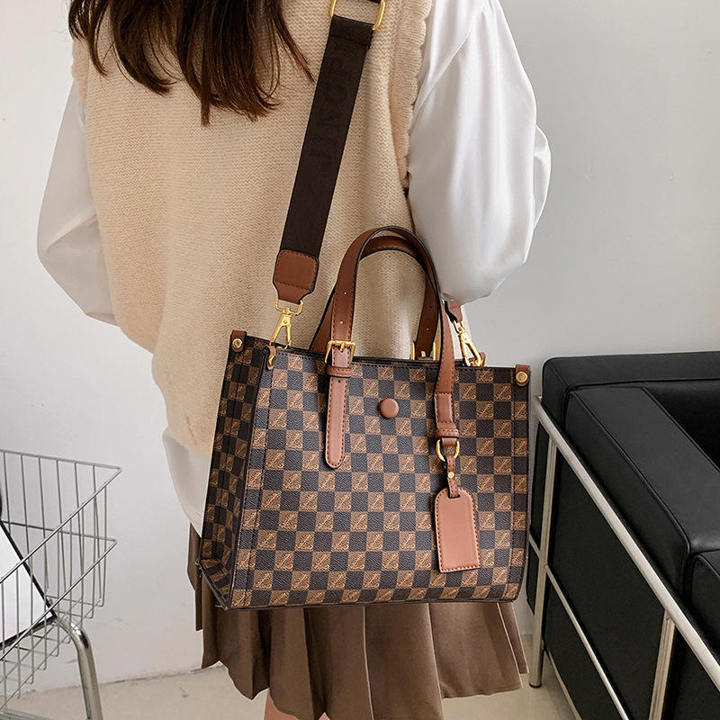 BJ57929 - KHAKI/BROWN TAS SLEMPANG HANDBAG TOTEBAG JINJING WANITA FASHION IMPORT MODIS ELEGAN TERMURAH TERLARIS TERBARU BAGSTORE JAKARTA TAS BATAM CR7929