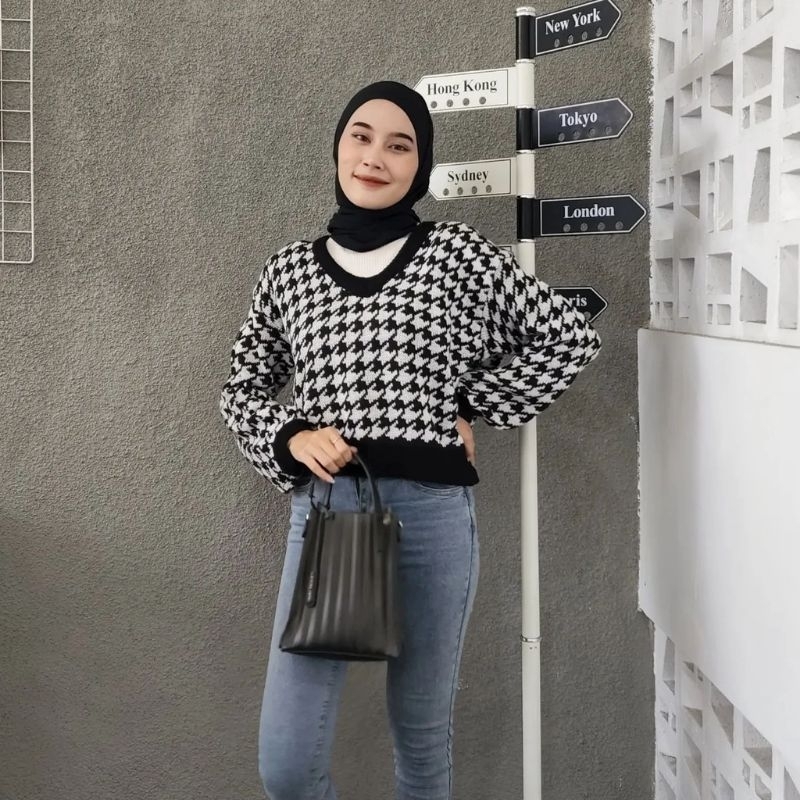 OUTWEAR AUTUMN CROP SWEATER | RAJUT OUTER WANITA TRENDY | CROP AUTUMN BLOUSE | SWEATER RAJUT CROP | V-NECK AUTUMN