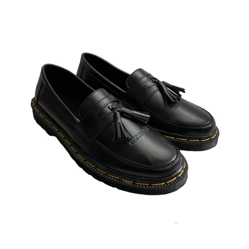 Transworld Sepatu Slip On Loafers formal | Takana Black