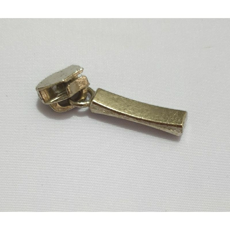 Kepala resleting rel plastik / nylon no.5