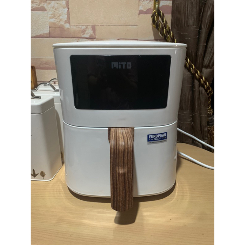 Mito Air fryer AF1 V2 4L - White (Prelove sekali pake) Slide 2 Ak kasih free, Minus dus udh dibuang