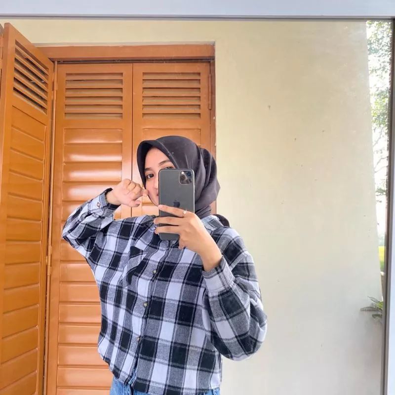 KEMEJA FLANEL CROP TAMARA BATWING OVERSIZE FLANEL OUTER WANITA