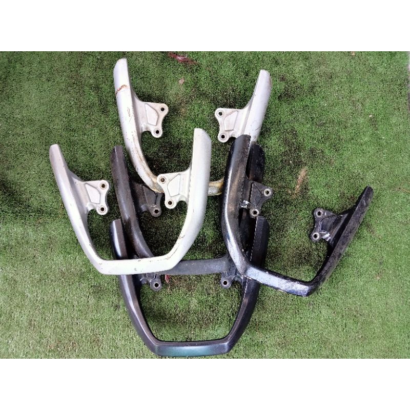 behel belakang megapro new/mono karbu