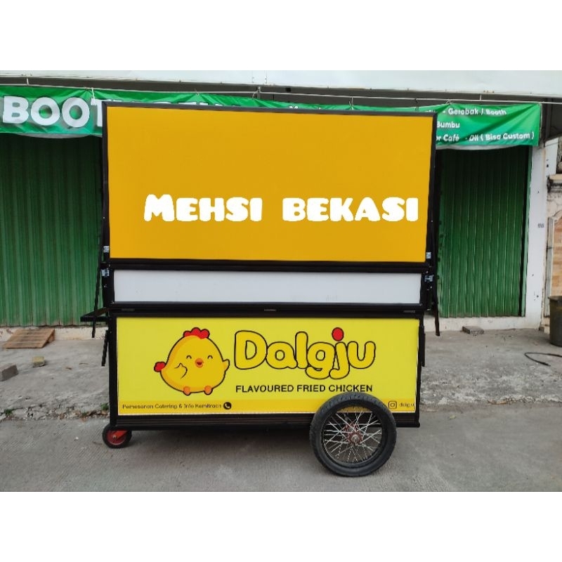 Gerobak makanan korean food street