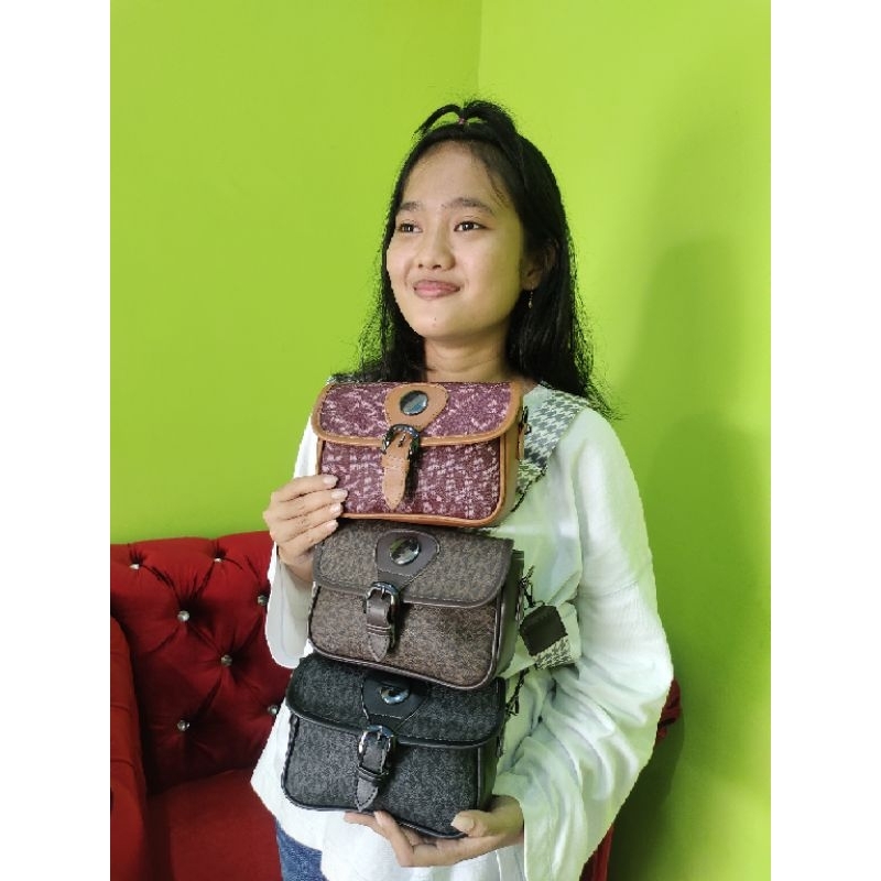 Tas Selempang MK