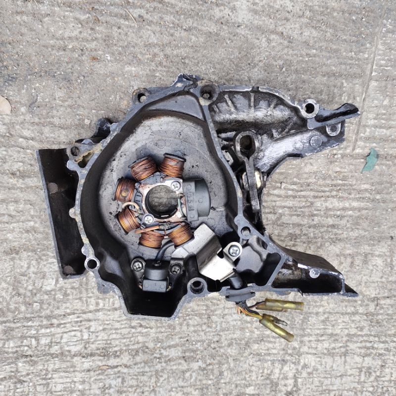 blok bak magnet kiri yamaha F1ZR force one F1 original