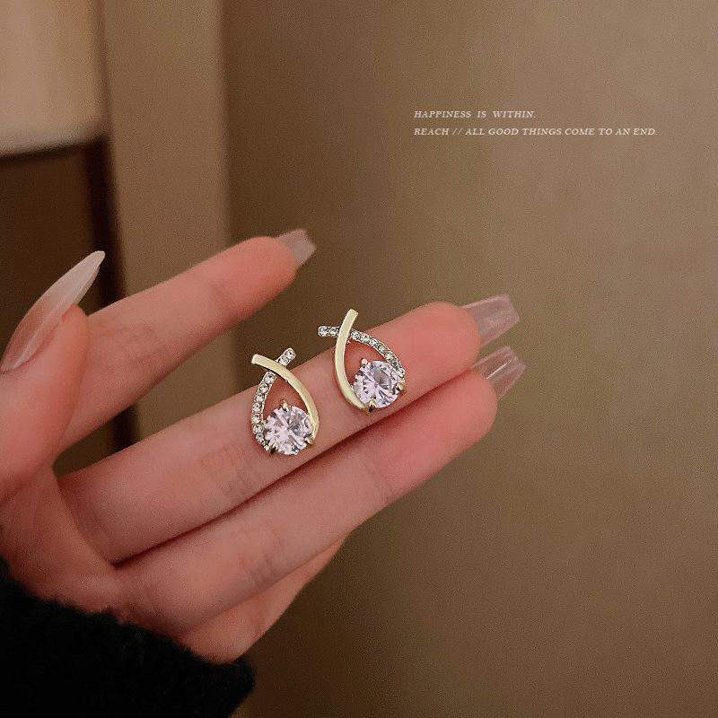 Anting Wanita Diamond Korea Elegan Fashion Style Premium Trending