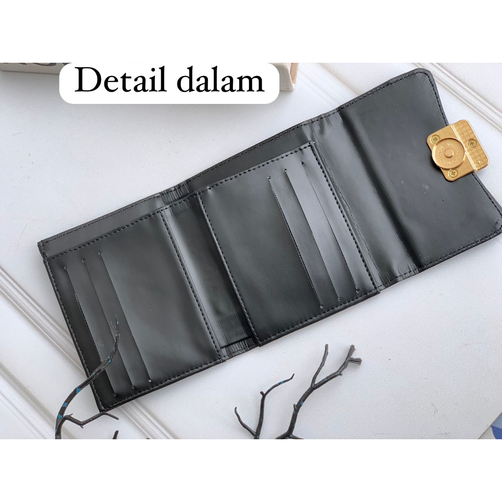 Dompet Kartu dan Uang Dompet Simpel Viral Zuney