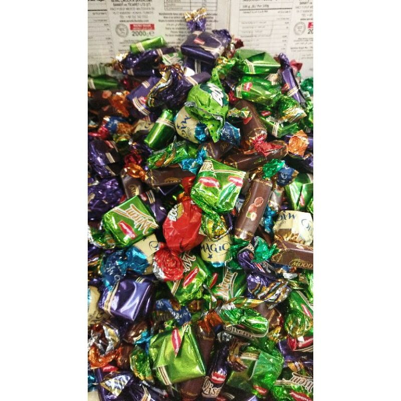 

Coklat Mix 1 kg/Coklat Arab mix/Coklat Turky/Cemilan oleh oleh haji dan umroh