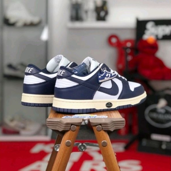 Nike Dunk Low &quot;Vintage Navy&quot;