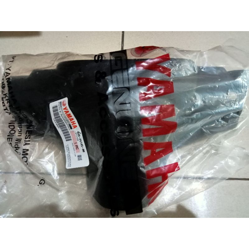 Batok lampu belakang hitam fiz r ori yamaha