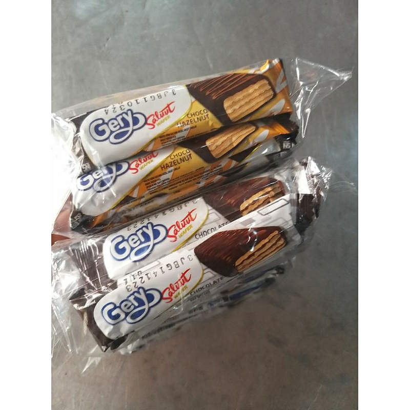 

GERY SALUT WAFER 6Gram isi 24 pcs