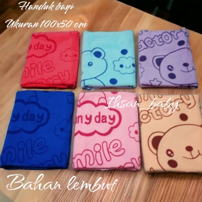 handuk bayi warna motif ukuran 110x50 cm