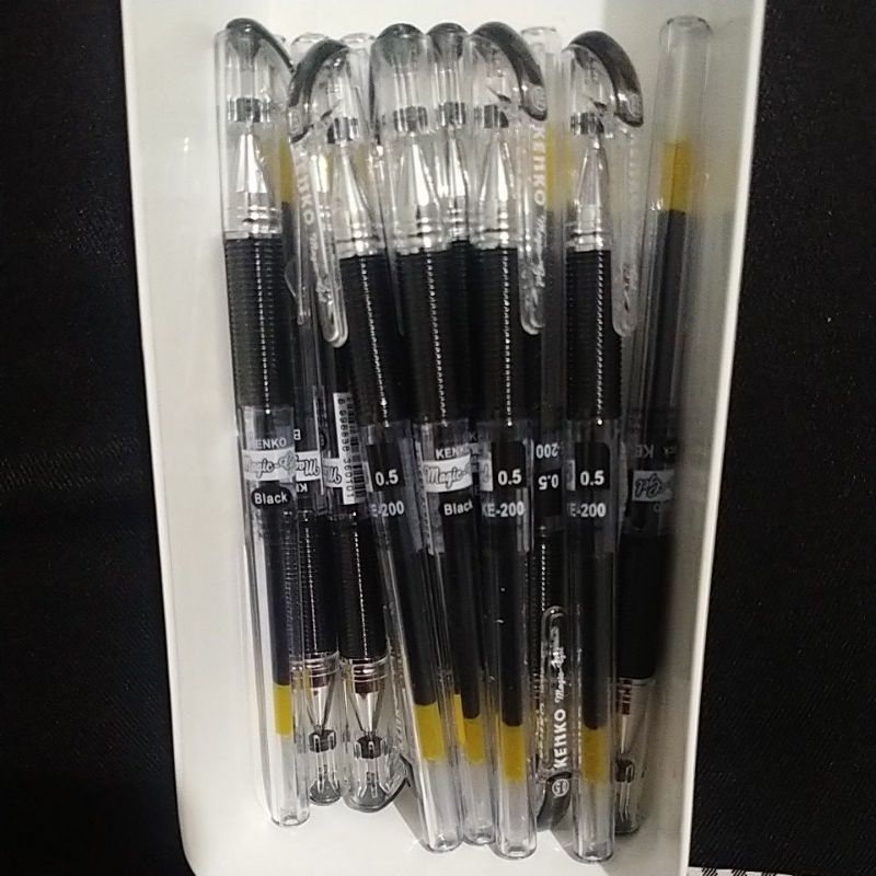 

bolpen gel hitam 0.5 kenko