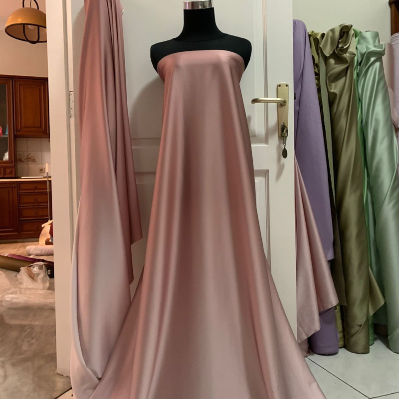 Bahan Kain Satin Armani Silk Gradasi Ombre Gradient 2 tone Warna Rosegold Nude