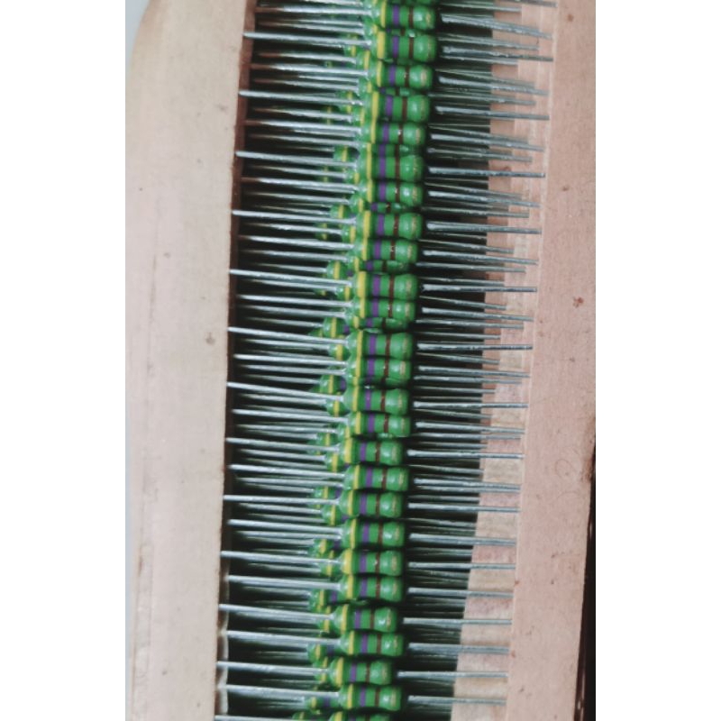 1 biji RESISTOR 470R, 1/2 WAT body 1/4..