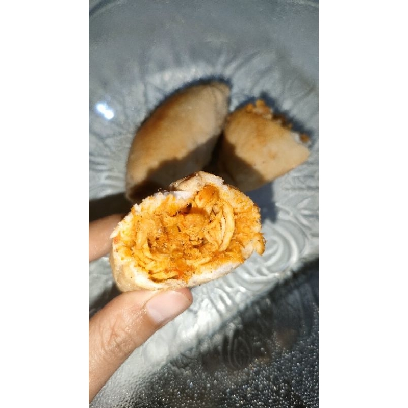 

CIRENG ISI AYAM SUWIR PEDAS (FROZEN)