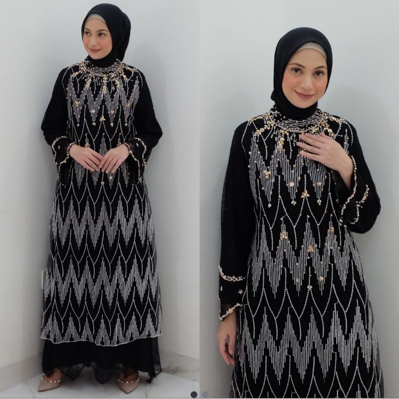 sarah the label STL jasmine black M