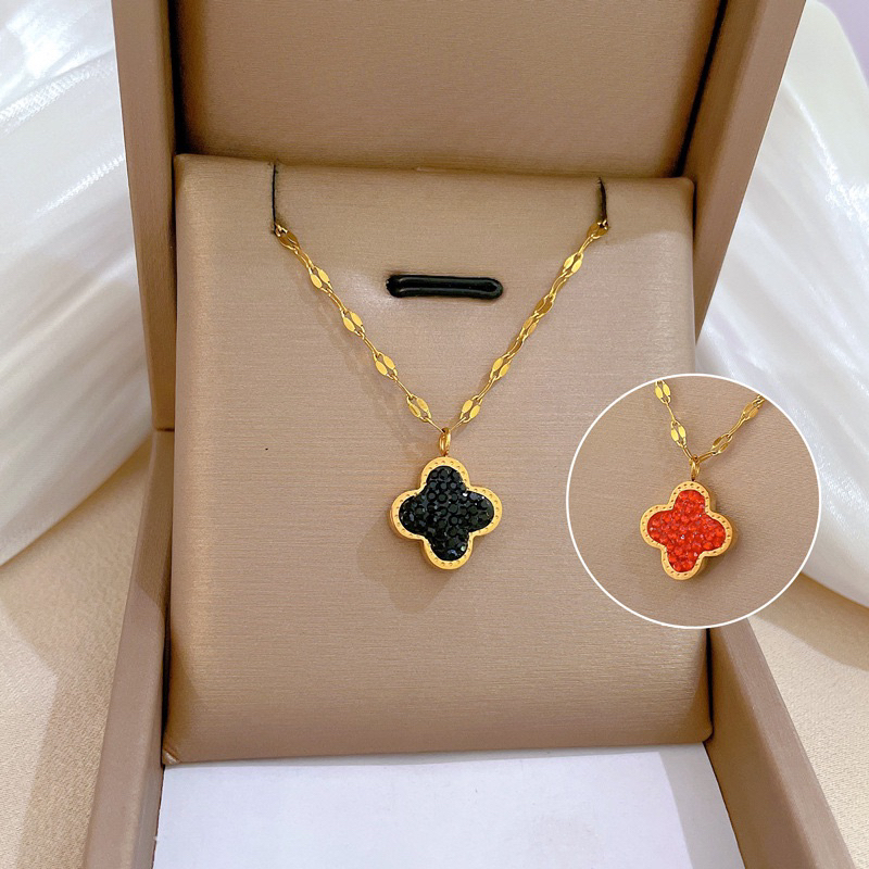 kalung titanium clover cantik merah hitam