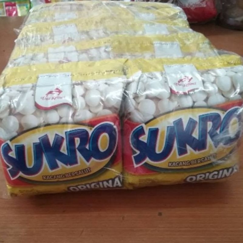 

Kacang Sukro Dua Kelinci 20Gram 1 Pak/Renceng (isi 10)