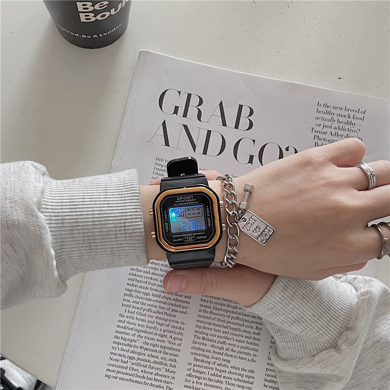 Jam Tangan Digital LED Sport Watch Pria dan Wanita Bentuk Kotak Strap Rubber Fashion Import