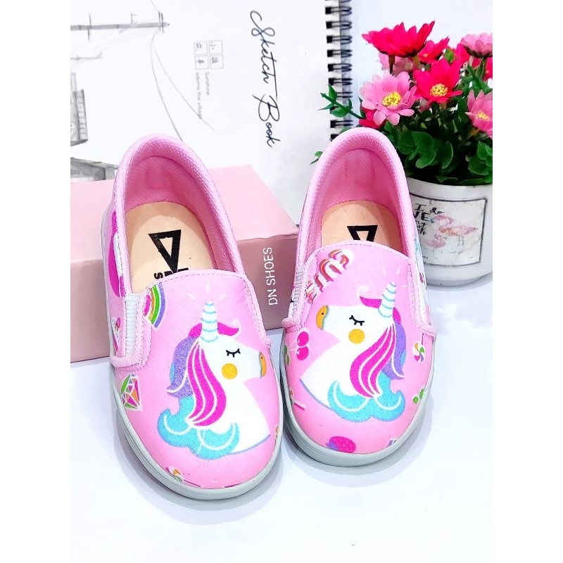 Sepatu anak perempuan motif unicorn pink cute murah