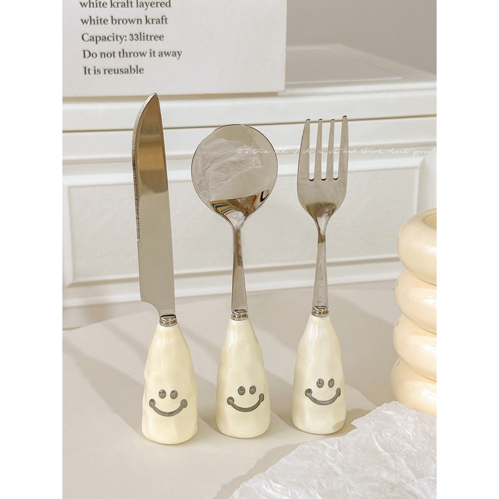 SMILEY CUTLERY SET (CERAMIC+SUS 304)/ PREMIUM CERAMIC CUTLERY SET/CUTE CUTLERY SET/KOREAN CUTLERY