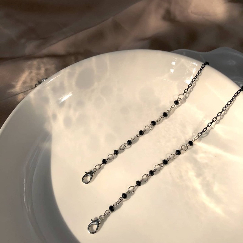 Strap Mask/ Connector 2 in 1 - Black Crystal Chain