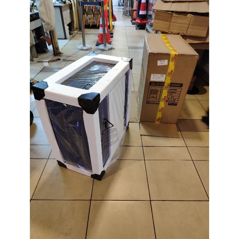 Roller Cabinet 3 Drawer 616 x 330 x 660mm ada Kunci Central  LAKONI PRO JETJO TOOLS 901690
