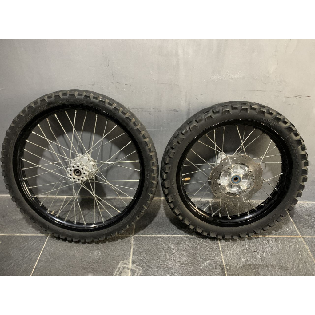 VELG CRF ORIGINAL 18 21 HITAM