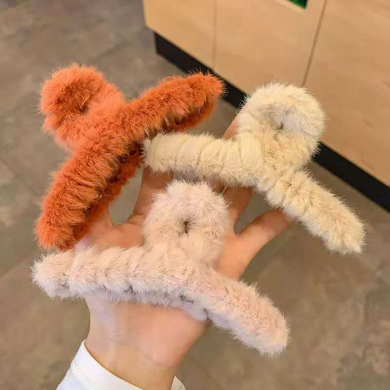 JEPIT JEDAI BULU - Hair Claw Korean Accessories Jepitan Aksesoris Korea Fur Clip Hairclip